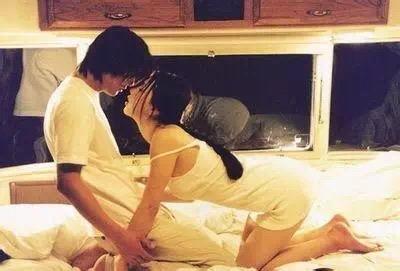 日韩精品无码成人专区AV:06-29-37-44-47-49X:46,色情内容是不合法的,违反我国相关的法律法规。我们应该遵守法律和道德准则,远离色情内容。如果有其他有益身心的娱乐需求,可以寻找一些正规的平台或文化活动,例如观看电影、参加体育运动、学习知识等,以丰富您的生活。