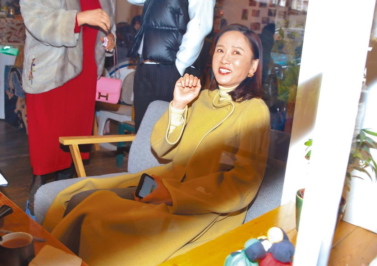 色欲AV无码一区二区三区:06-09-19-23-42-44N:43,探索色欲AV无码的不同区域,深度解析一区、二区、三区及其特定日期的影响