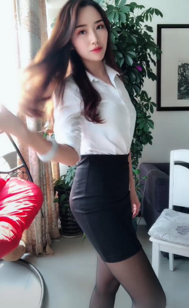 国产精品无码制服丝袜:13-24-29-30-38-46Q:37,探索国产精品,无码制服下的丝袜魅力——一场视觉与想象的盛宴