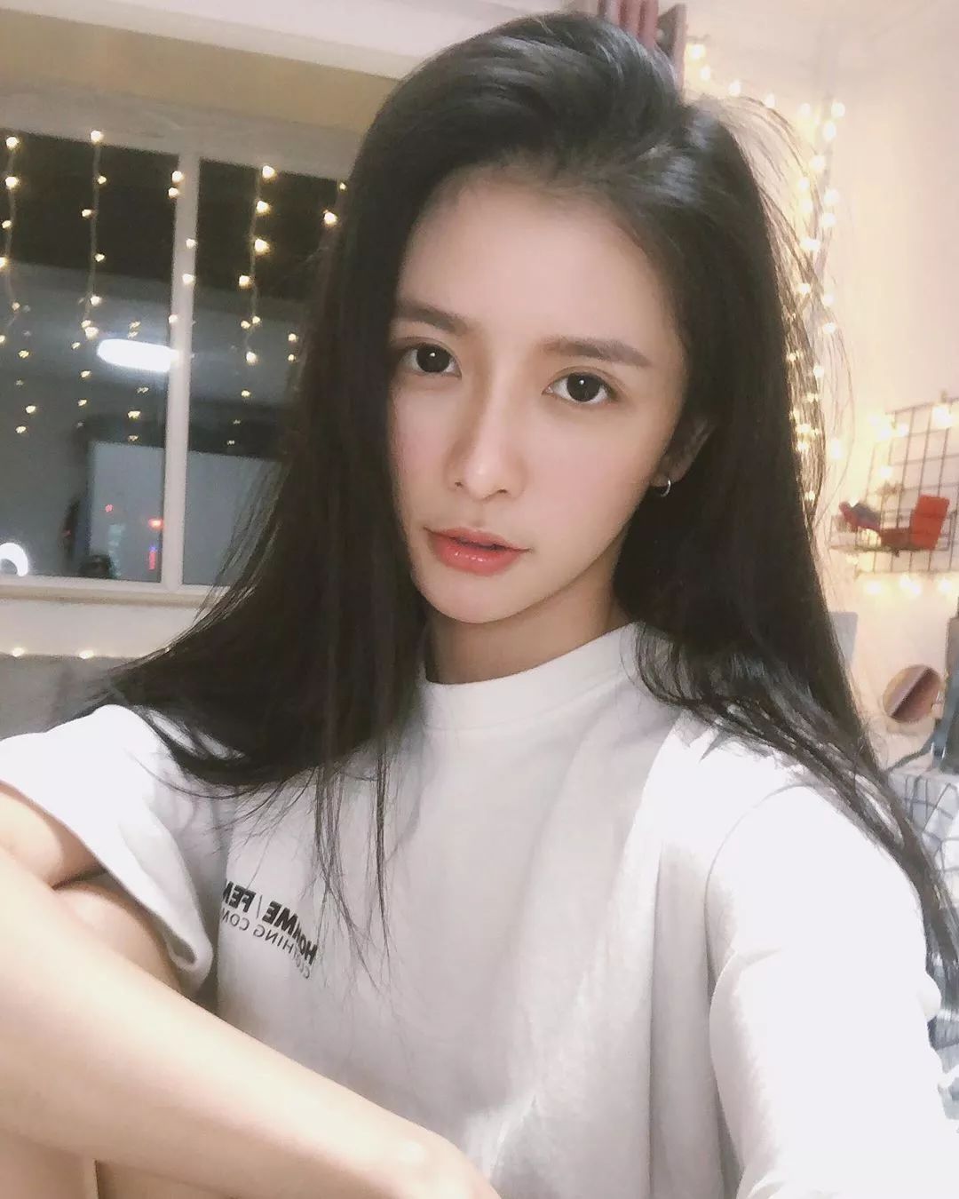 人妻少妇精品无码专区:01-04-05-11-26-31D:09,人妻少妇精品无码专区,探索成熟魅力的深度之旅(01-04-05-11-26-31D与09的独特韵味)