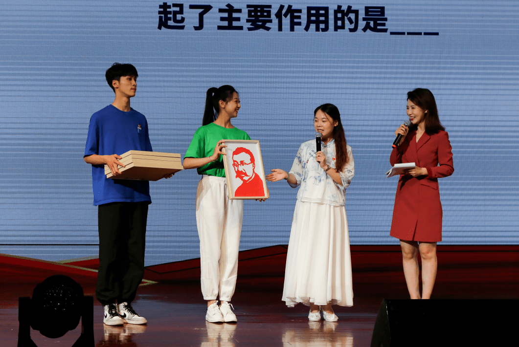 中文激情在线一区二区:10-21-28-36-40-46W:15,中文激情在线一区二区,探索数字背后的深层含义与魅力