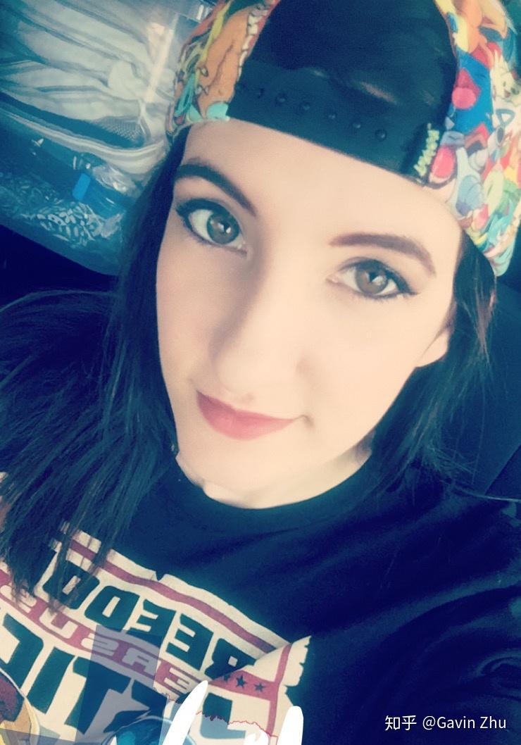 自拍亚洲一区欧美另类:21-35-36-45-46-47T:21,自拍亚洲一区欧美另类,探索多元文化中的自拍现象