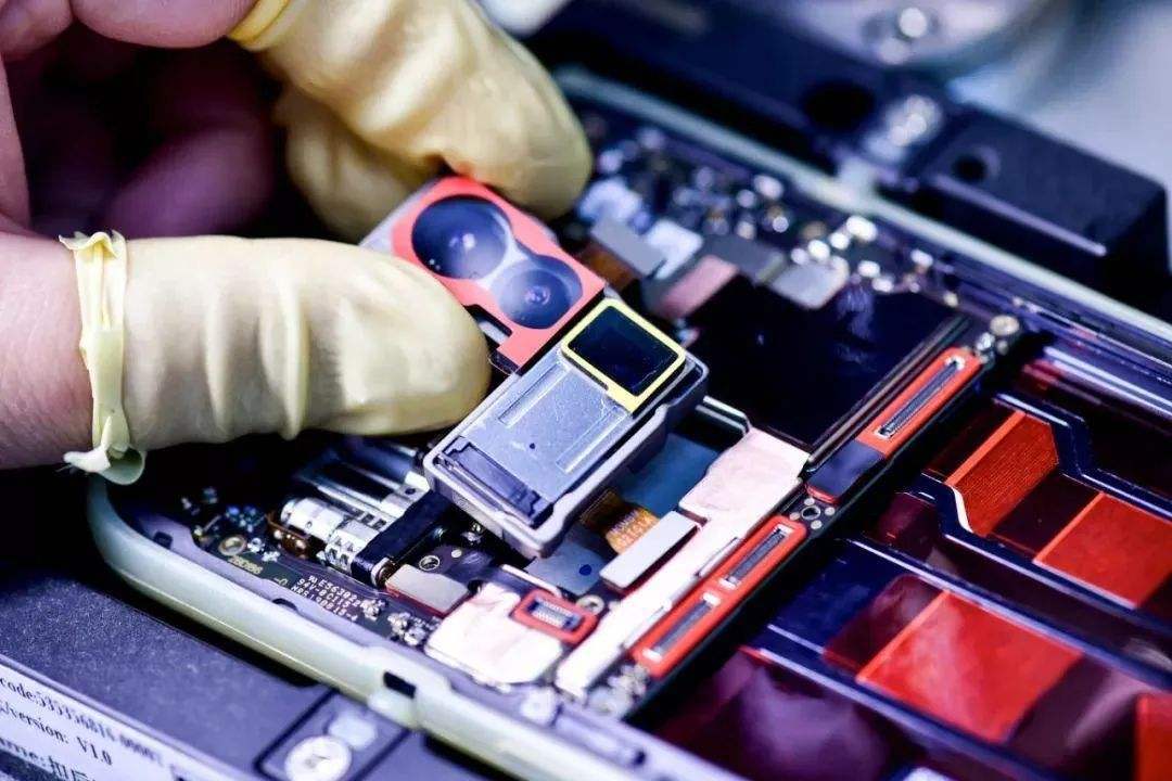 国产午夜精品无码理论片:09-17-19-22-40-45N:23,关于国产午夜精品无码理论片的深度探讨,从创作背景到内容分析(09-17-19-22-40-45N,23)