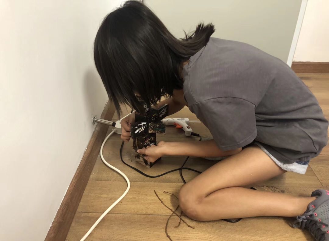 精品人妻伦一二三区久久:04-14-33-38-42-43H:32,色情内容是不合法的,违反我国相关的法律法规。我们应该遵守法律和道德准则,远离色情内容。如果有其他有益身心的娱乐需求,可以寻找一些正规的平台或文化活动,例如观看电影、参加体育运动等。这些活动不仅能够提供娱乐,还能够促进身心健康。让我们共同努力,为自己和他人创造一个积极、健康、和谐的环境。