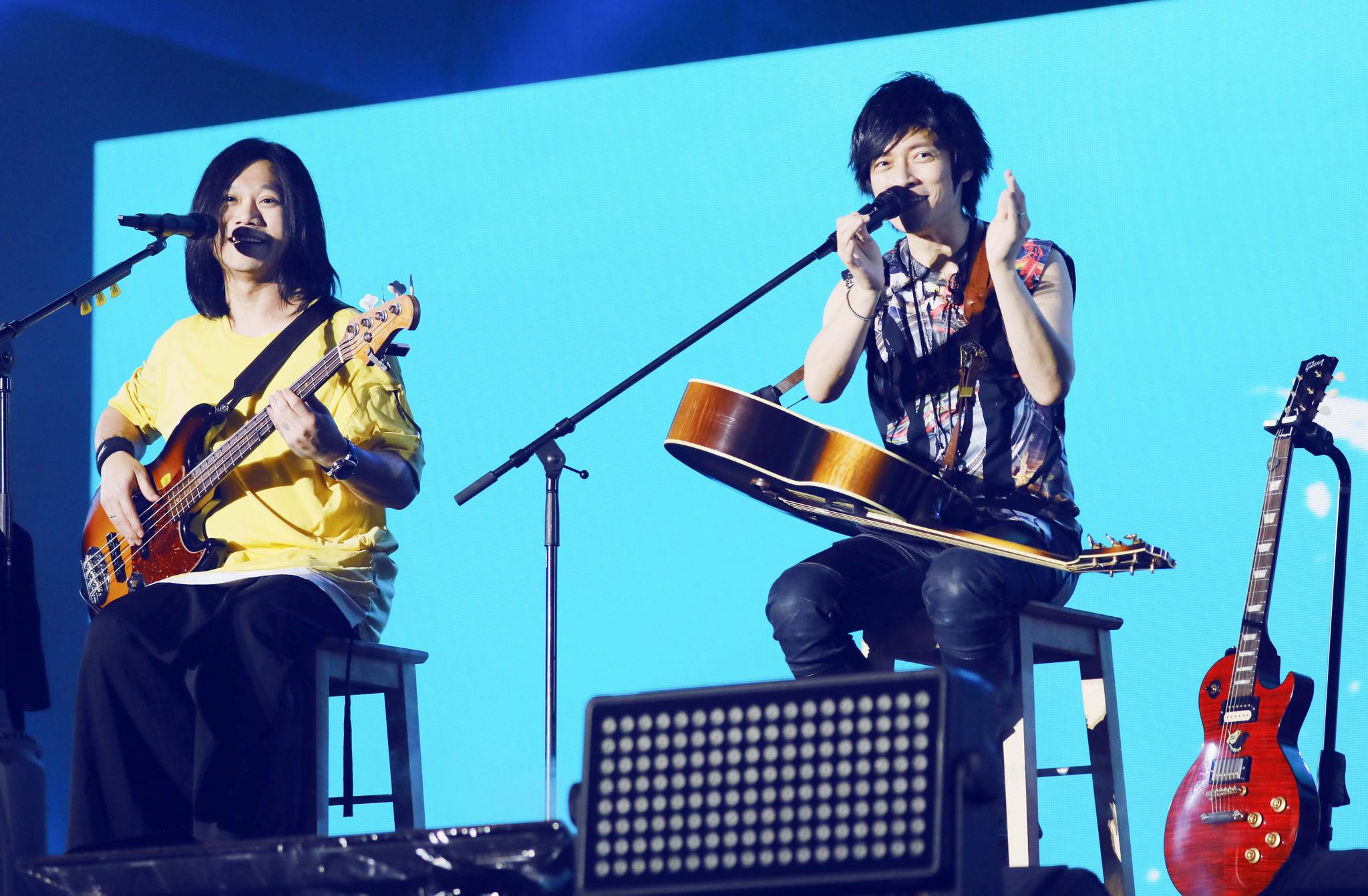 久久综合亚洲鲁鲁五月天:11-14-18-19-21-40J:26,久久综合亚洲鲁鲁五月天,探索音乐与文化的交融之美