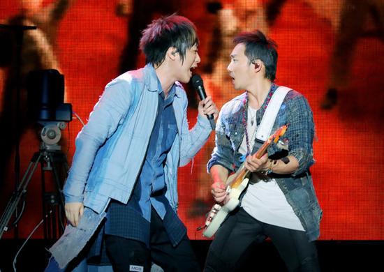 五月天天天综合精品无码:21-22-28-42-45-49Y:08,五月天天天综合精品无码,探索数字时代的全新视界