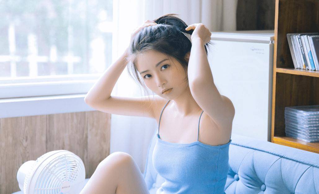 伊人色综合久久天天小片:02-04-25-42-47-49X:35,伊人色综合探索,一段关于久久天天小片的独特故事