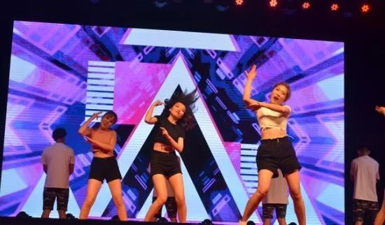 开心婷婷五月激情综合社区:10-13-24-25-29-45B:42,开心婷婷五月激情综合社区,活力四溢的数字世界与社区文化