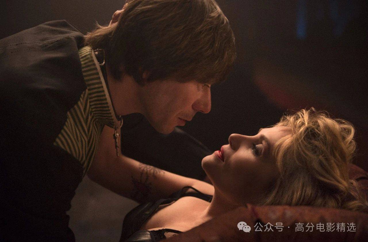 成人欧美一区二区三区的电影:02-05-19-32-42-44R：17,成人欧美电影，一区、二区、三区的深度探索（02-05-19-32-42-44R）