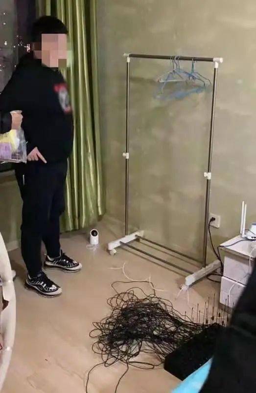 色窝窝无码一区二区三区色欲:07-13-15-17-32-43F:45,探索色窝窝的无码区域,深度解析色欲与数字密码