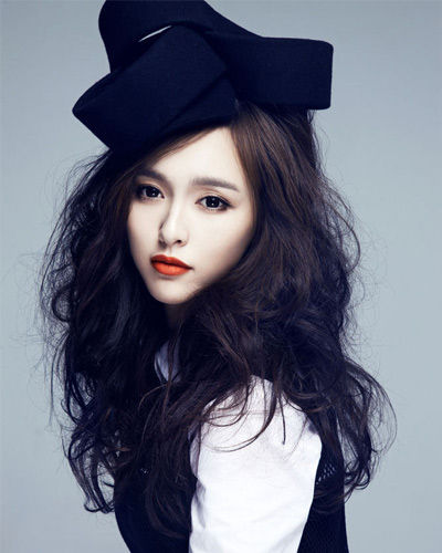 亚洲国产午夜精品理论片妓女:02-05-10-11-13-33T:25,色情内容是不合法的,违反我国相关的法律法规。我们应该遵守法律和道德准则,远离色情内容。如果有其他有益身心的娱乐需求,可以寻找一些正规的平台或文化活动,例如观看电影、参加体育运动,以丰富您的生活。