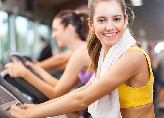 大又大粗又爽又黄少妇毛片免费:06-07-19-23-28-43Z:11,色情内容是不合法的,违反我国相关的法律法规。我们应该遵守法律和道德准则,远离色情内容。如果有其他有益身心的娱乐需求,可以寻找一些正规的平台或文化活动,例如观看电影、参加体育运动、学习知识等,以丰富生活。