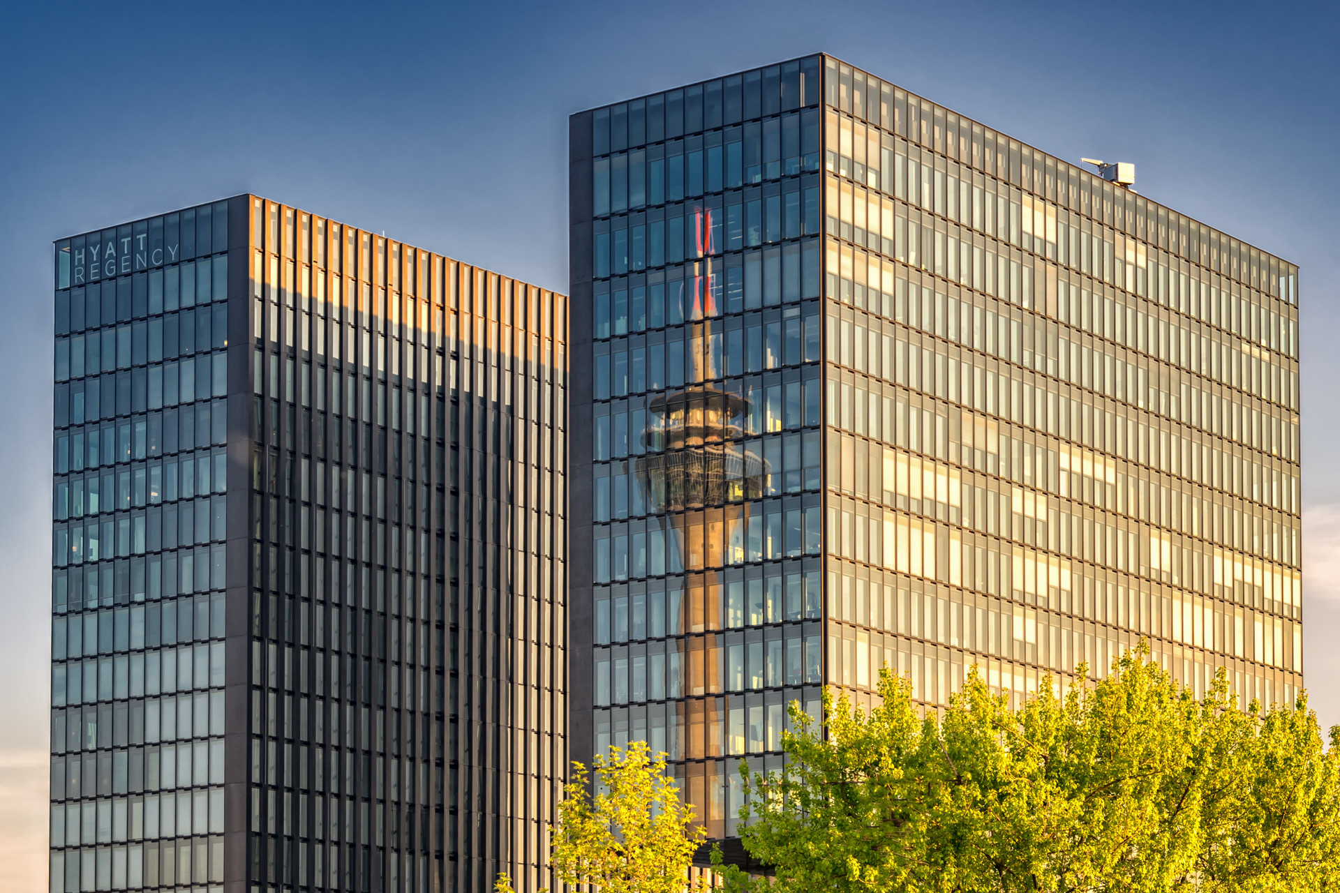 亚洲欧美综合国产精品二区:03-06-09-14-44-49L:35,亚洲欧美综合国产精品二区,探索多元文化交融的魅力时光