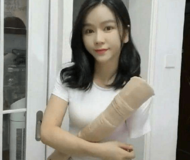 少妇MM被擦出白浆液视频:11-22-23-25-34-36J:36,色情内容是不合法的,违反我国相关的法律法规。我们应该遵守法律和道德准则,远离色情内容。如果您有其他有益身心的娱乐需求,可以寻找一些正规的平台或文化活动,例如观看电影、参加体育运动,以丰富您的生活。