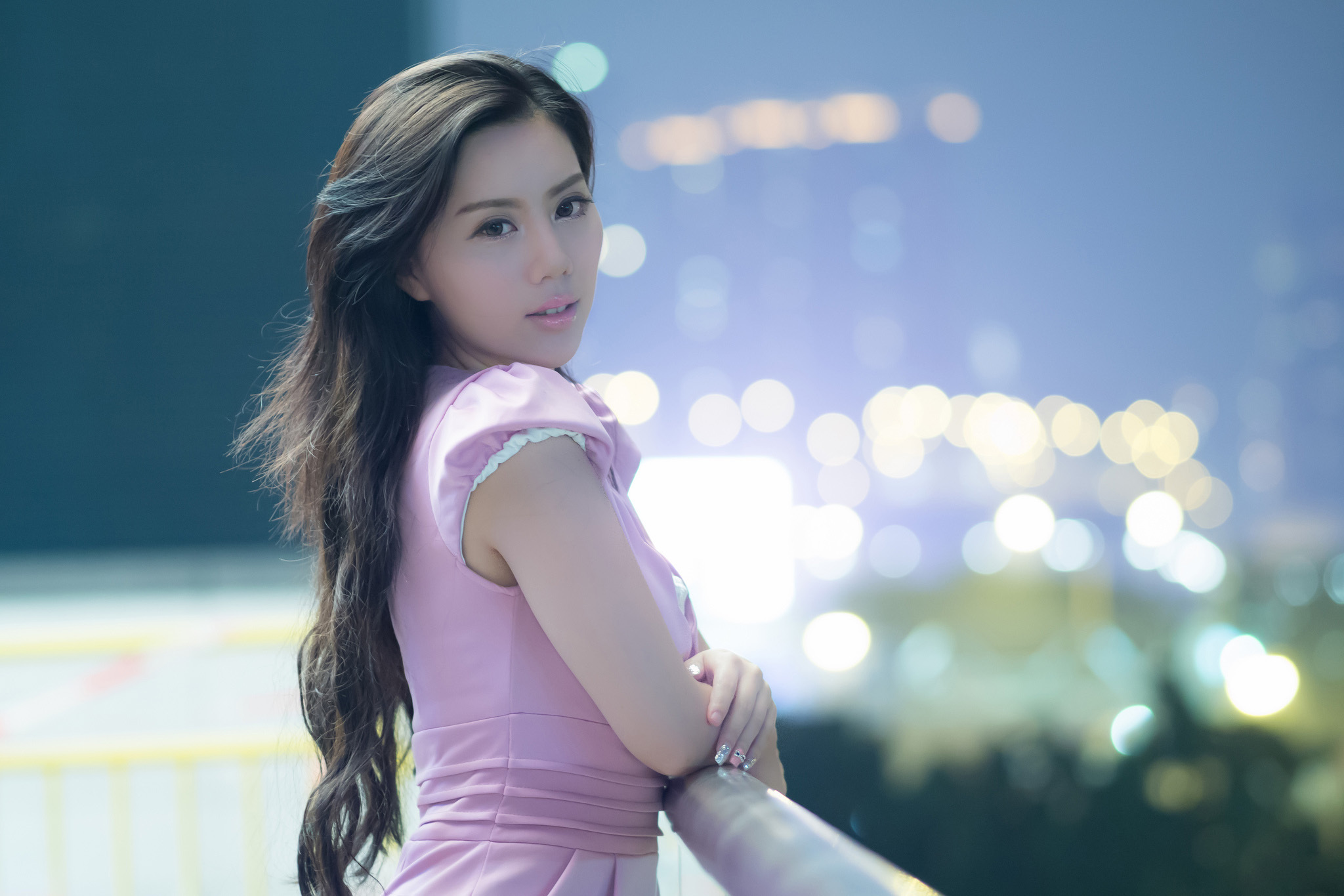 人妻夜夜爽天天爽三区:13-24-29-30-38-46Q:37,色情内容是不合法的,违反我国相关的法律法规。我们应该遵守法律和道德准则,远离色情内容。如果有其他有益身心的娱乐需求,可以寻找一些正规的平台或文化活动,例如观看电影、参加体育运动等。这些活动不仅能够提供娱乐,还能够促进身心健康。让我们共同努力,追求健康、积极的生活方式。