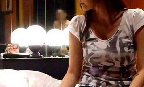 日韩少妇内射免费播放:05-10-25-33-43-45P:11,关于日韩少妇内射视频内容的探讨与反思(警惕网络风险,倡导健康网络文化)