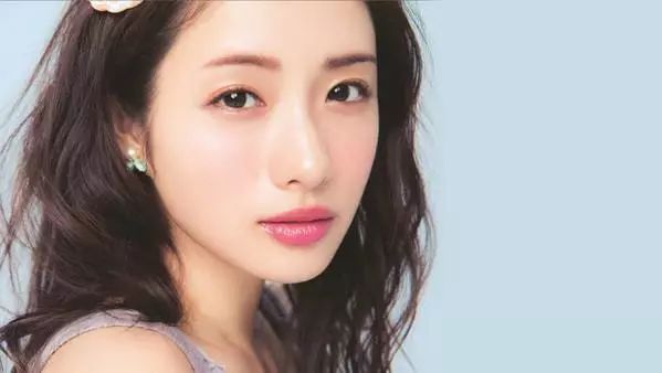 亚洲欧美日韩愉拍自拍:14-23-27-34-35-41E:49,亚洲、欧美、日韩愉拍自拍,探索多元文化的影像交流