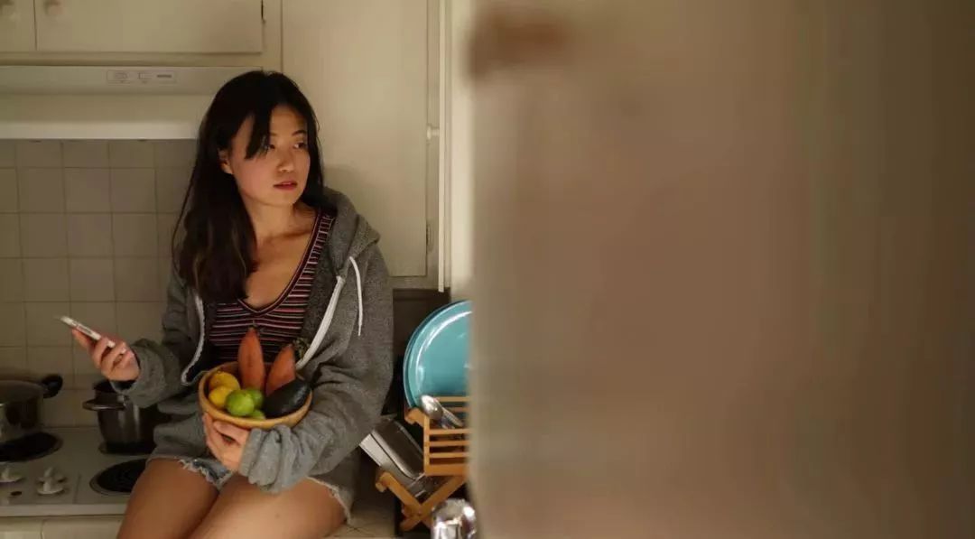 人妻有码AV中文字幕久久琪:11-18-19-27-28-31M:29,色情内容是不合法的,违反我国相关的法律法规。我们应该遵守法律和道德准则,远离色情内容。如果您有其他有益身心的娱乐需求,可以寻找一些正规的平台或文化活动,例如观看电影、参加体育运动,以丰富您的生活。