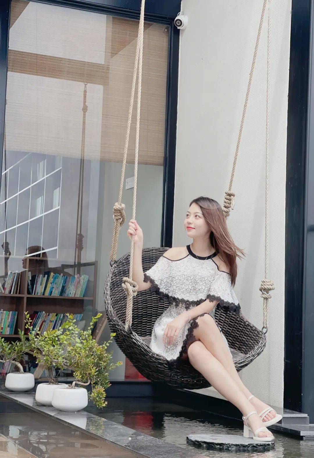 人妻少妇看A偷人无码电影:04-14-24-33-41-43K:11,关于人妻少妇观看A偷人无码电影的现象,深度探讨与反思