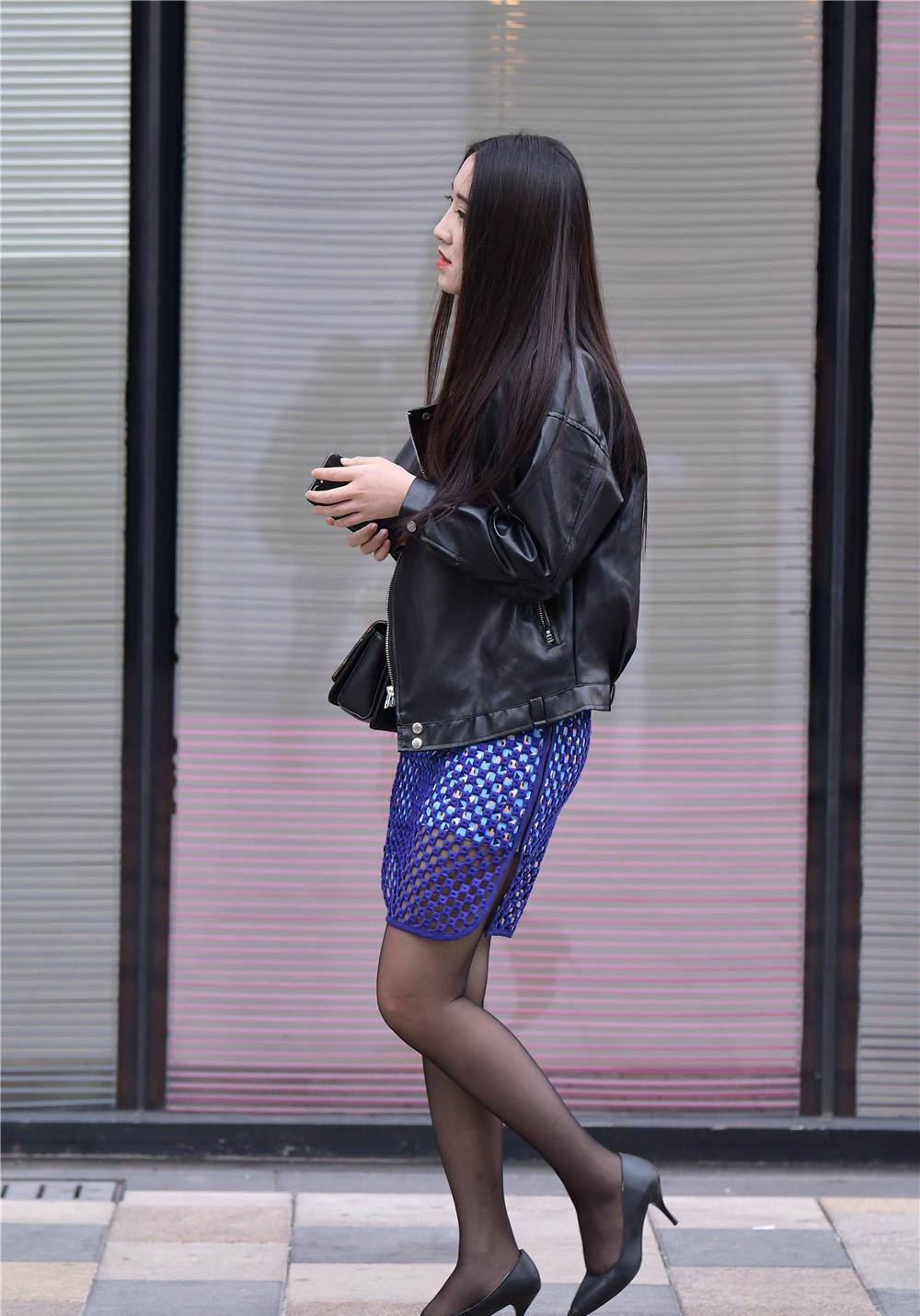 国产精品黑色丝袜高跟鞋:13-16-28-29-42-47R:03,探索国产精品,黑色丝袜高跟鞋的魅力与多样选择