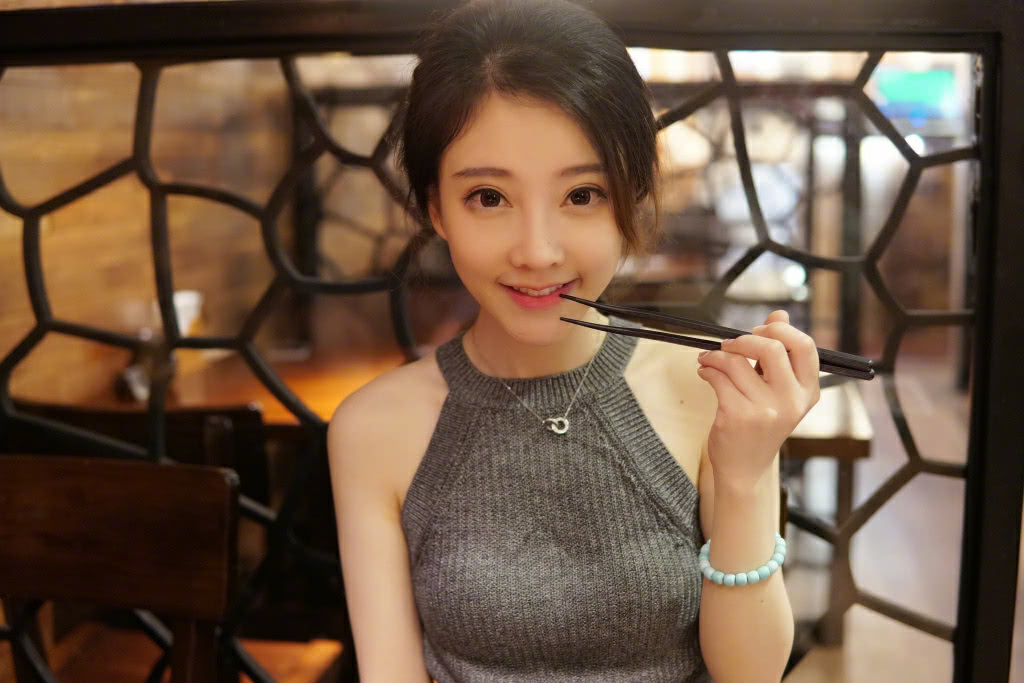 国产精品老熟女露脸视频:05-18-23-34-42-46K:02,关于国产精品老熟女露脸视频的探讨