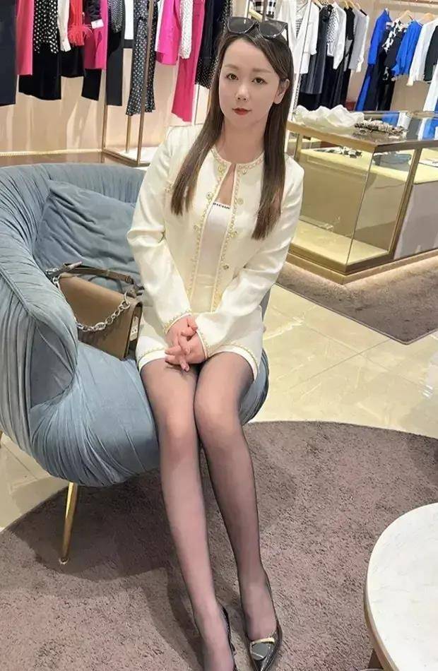 精品国产黑色丝袜高跟鞋:02-04-08-18-23-46C:26,精品国产黑色丝袜高跟鞋,时尚魅力的完美融合