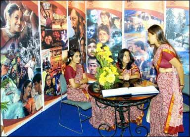 欧美成人影院亚洲综合图:15-20-25-37-43-48T:23,欧美成人影院亚洲综合图,探索多元文化交融的视听盛宴