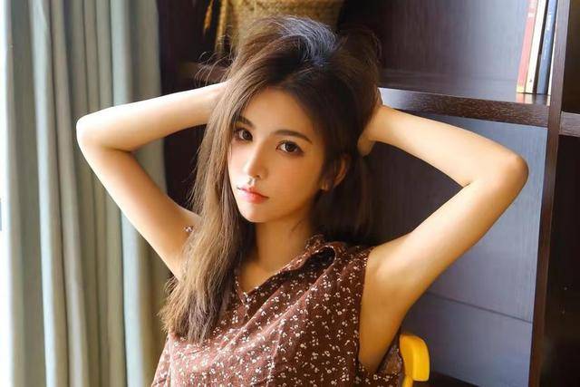 国内中年肥熟女人露脸视频:19-30-34-36-37-49R:25,关于国内中年肥熟女人露脸视频的探讨——以特定年龄段与体型特征为视角