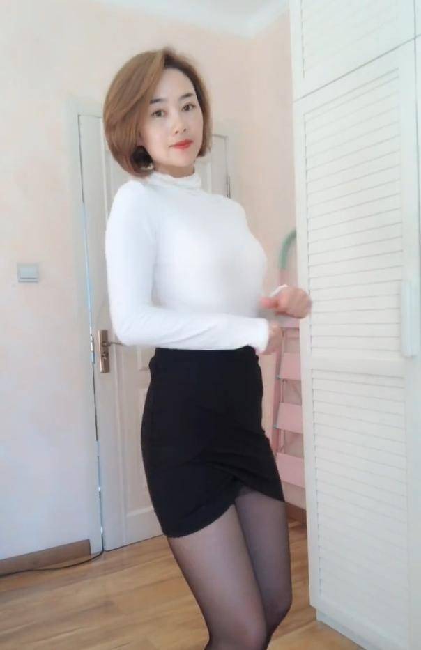 少妇人妻系列无码专区系列:13-15-20-35-36-38E：45,探索少妇人妻系列的无码专区，深度解析13-38E年龄段的多元魅力