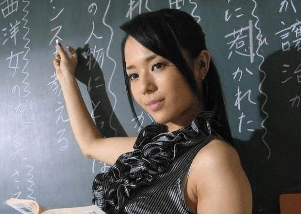 色狠狠AV一区二区三区:11-31-33-36-39-49P:14,色情内容是不合法的,违反我国相关的法律法规。我们应该遵守法律和道德准则,远离色情内容。如果您有其他有益身心的娱乐需求,可以寻找一些正规的平台或文化活动,例如观看电影、参加体育运动,以丰富您的生活。