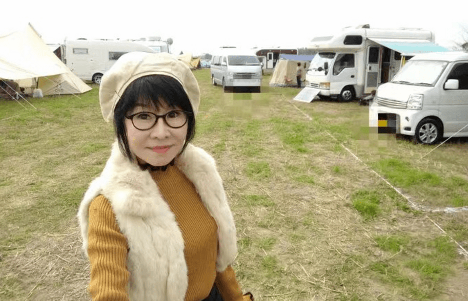 日本人妻巨大乳挤奶水:02-11-12-14-35-47C:34,探索日本文化中的女性美——以人妻巨大乳挤奶水为中心