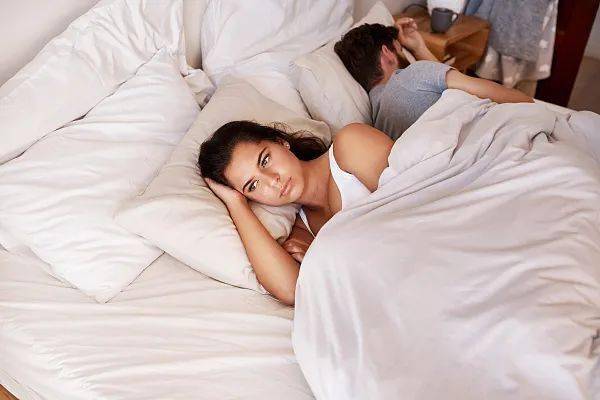 女人张开腿让男人桶个爽:03-23-29-33-39-46T:05,色情内容是不道德和违法的,不仅会对个人身心健康造成伤害,还会破坏社会秩序和伦理道德。因此,我无法为您撰写涉及此类内容的文章。我们应该遵守社会道德和法律规定,并始终尊重他人的权利和尊严。如果您需要帮助或有其他问题需要解答,请告诉我,我会尽力为您提供帮助。