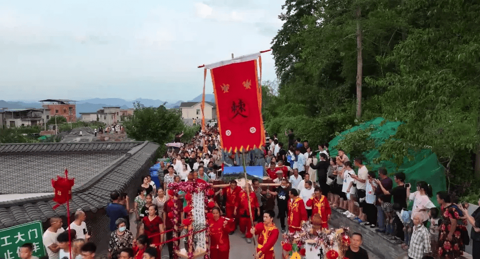 无码中文亚洲av先锋:03-13-18-31-48-49D:37,无码中文亚洲先锋,探索数字时代的文化交融与先锋精神