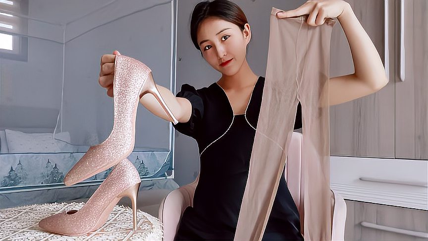 国产高跟丝袜脚交视频:10-21-29-30-42-48E:35,关于国产高跟丝袜脚交视频的一些探讨