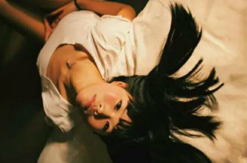 性高湖久久久久久久久AAAAA:04-09-15-19-35-49P：32,性高湖久久久久久久久，探索欲望与满足的循环