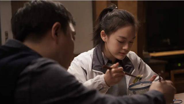 免费看国产曰批40分钟:20-32-37-38-44-49P:10,免费观看国产影视内容,探索与反思