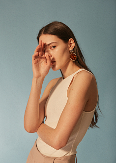 欧美精品V欧洲精品:02-12-14-19-22-34D：18,欧美与欧洲精品，探索数字背后的深层含义