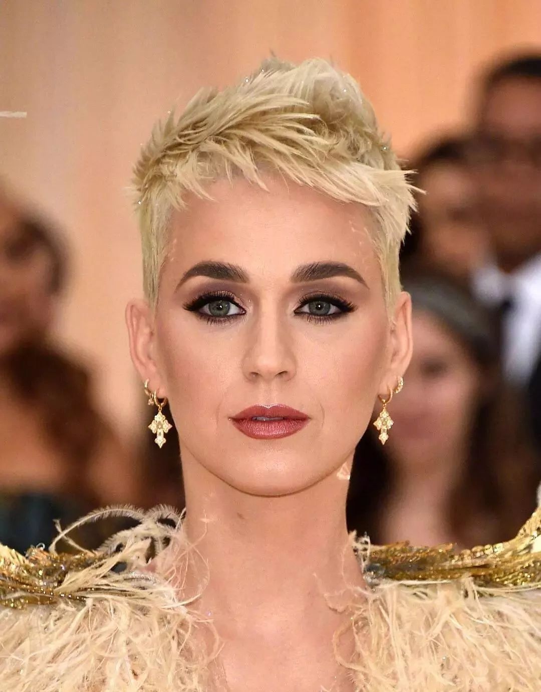 欧洲熟妇色ⅩXXXX欧美老妇:14-24-30-35-43-46D:47,欧洲熟妇的韵味,从青春到成熟的魅力之旅