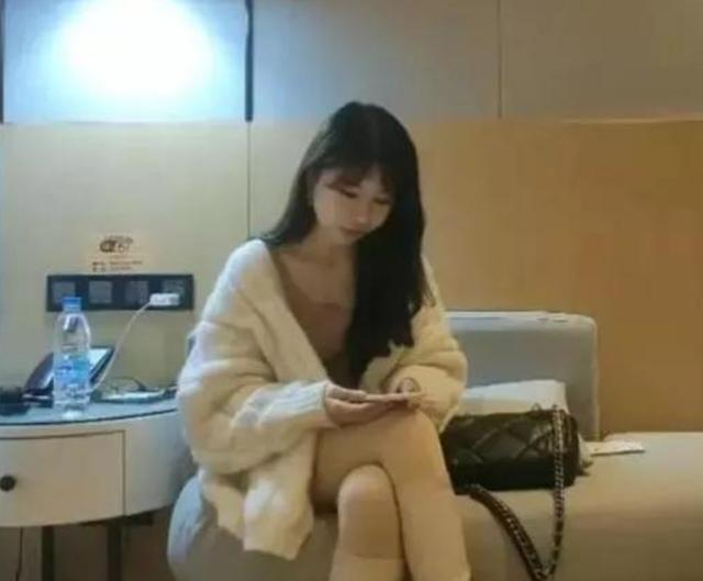 91大神精品无码在线观看:04-06-19-30-34-49V:41,探索91大神精品,在线观看无码资源的深度解析