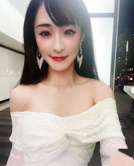 无码人妻精品一区二区蜜桃网站:03-13-18-25-36-41K:20,探索无码人妻精品网站,一区与二区的独特魅力及深度解析