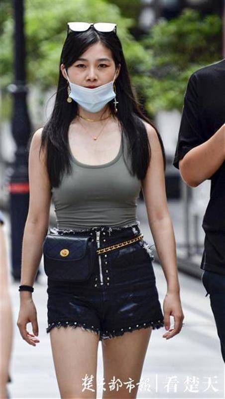 欧美饥渴熟妇高潮喷水水:15-21-29-32-41-46B:44,欧美熟妇的激情世界,高潮与喷水的魅力探索