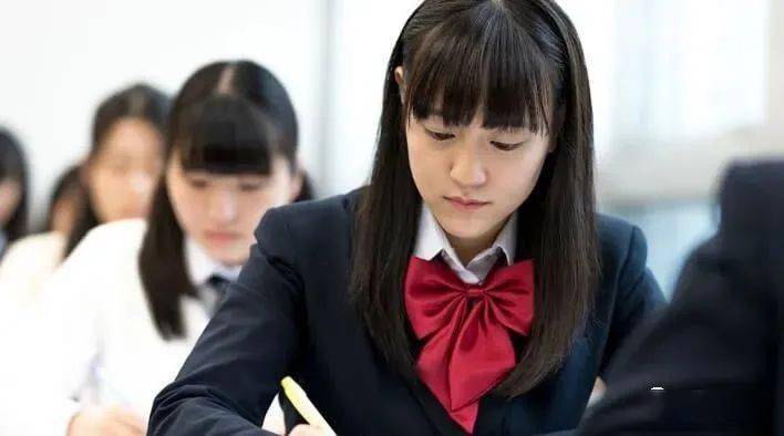 日本在线看片免费人成视频1000:01-02-16-29-41-47N:18,探索日本在线视频世界,免费观看成人内容的深度解析