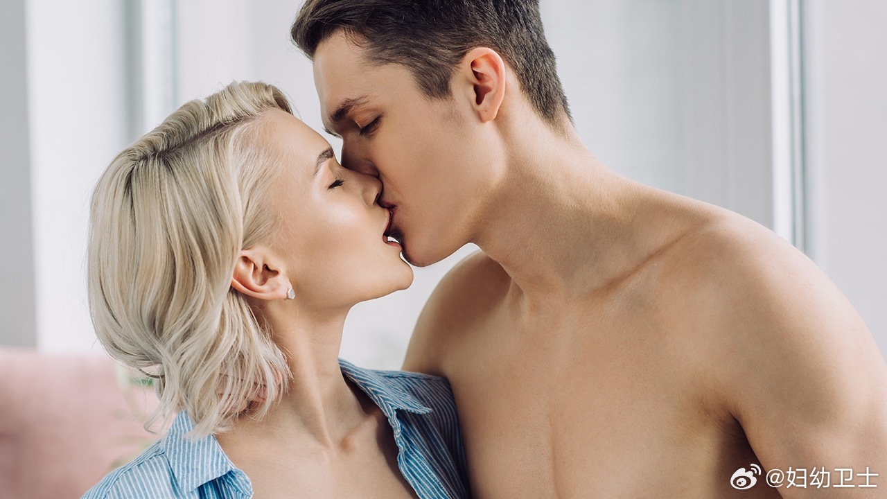 女人高潮抽搐喷液30分钟视频:13-14-18-19-22-49E:28,探索女性性高潮的奥秘,关于女性高潮抽搐与喷液的视频研究