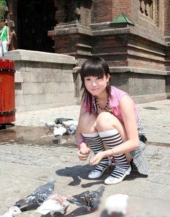 张筱雨两腿玉门打开图:01-09-28-35-37-49N:31,张筱雨的魅力瞬间,探索玉门开启的艺术之旅