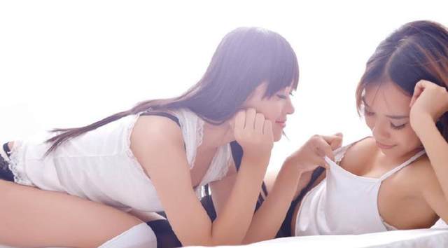 免费看一级a女人自慰青春网:15-19-32-37-42-44B:16,探索青春的秘密,免费观看一级A女人自慰青春网