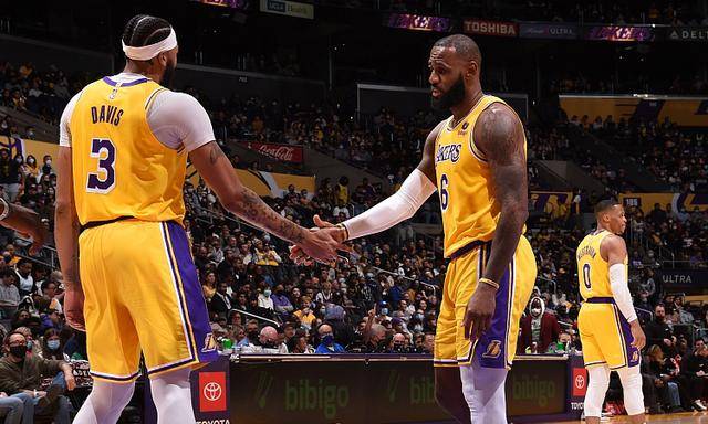 白袜篮球体育生飞机Gay视频:11-22-23-25-34-36J:36,探索白袜篮球体育生的飞机Gay视频世界,从11到36的热血瞬间