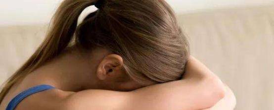 末成年女AV片一区二区丫:04-14-24-33-41-43K:11,关于未成年女性和网络内容的警示文章