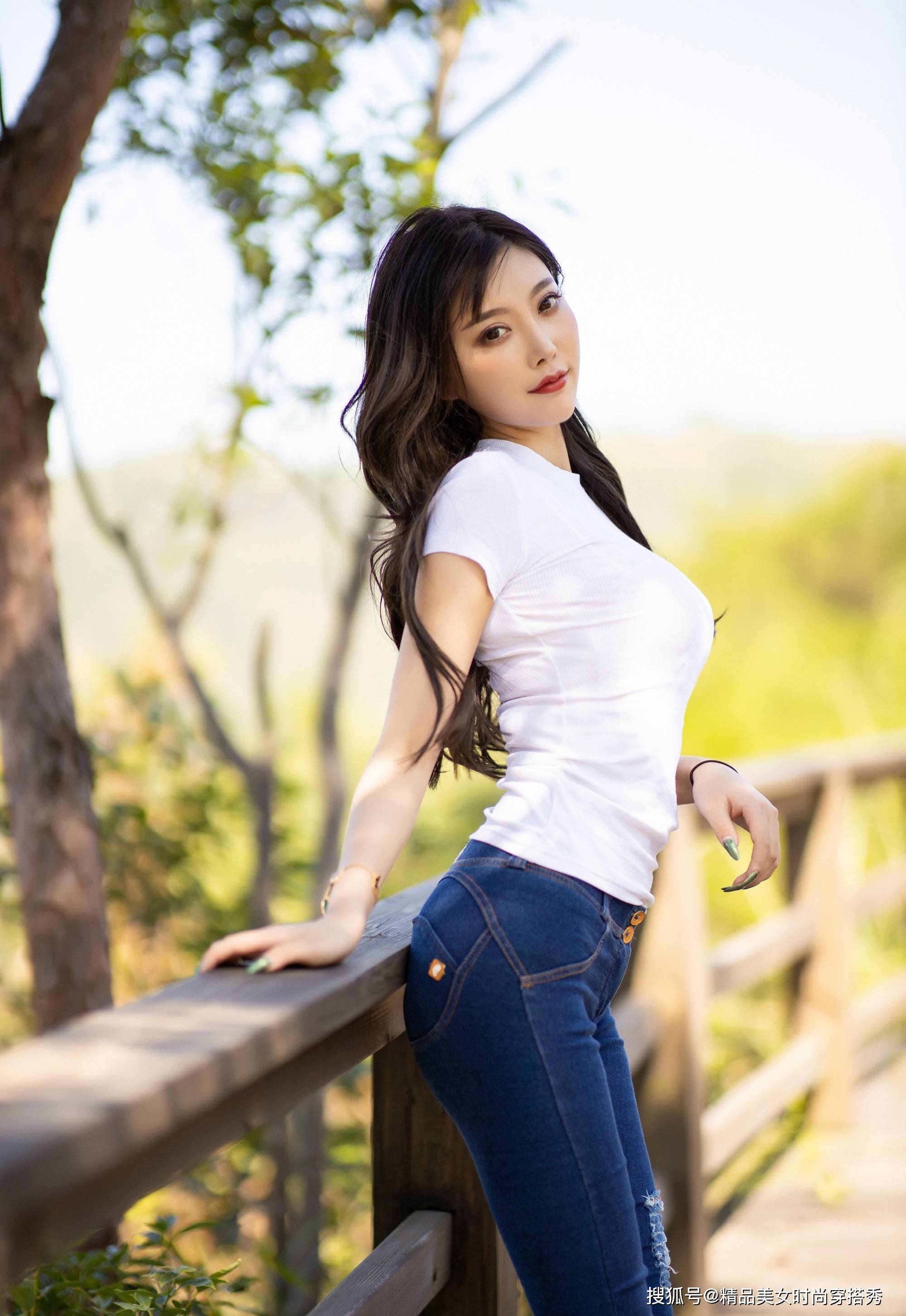 欧美精品人妻AⅤ在线观视频免费 :05-16-22-25-36-47C:32,欧美精品人妻AⅤ在线观视频免费,探索成人娱乐世界的独特魅力