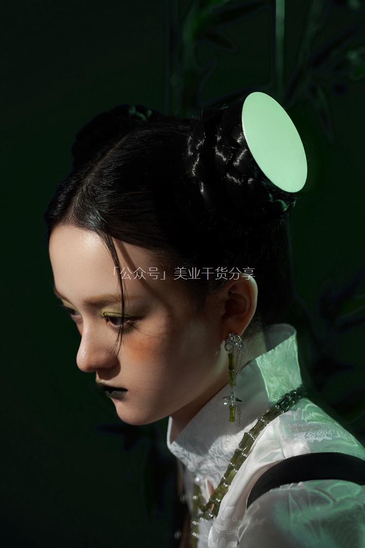 中国大陆高清aⅴ毛片:11-31-33-36-39-49P:14,色情内容是不合法的,违反我国相关的法律法规。我们应该遵守法律和道德准则,远离色情内容。如果您有其他有益身心的娱乐需求,可以寻找一些正规的平台或文化活动,例如观看电影、参加体育运动,以丰富您的生活。