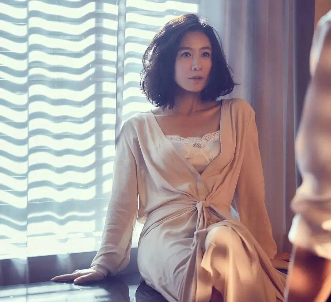 亚洲老熟女性亚洲:05-10-18-19-31-38P:02,亚洲老熟女性的魅力,一种跨越时空的美丽